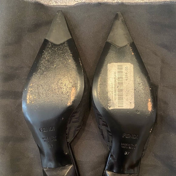 Fendi kitten heels - Picture 2 of 5